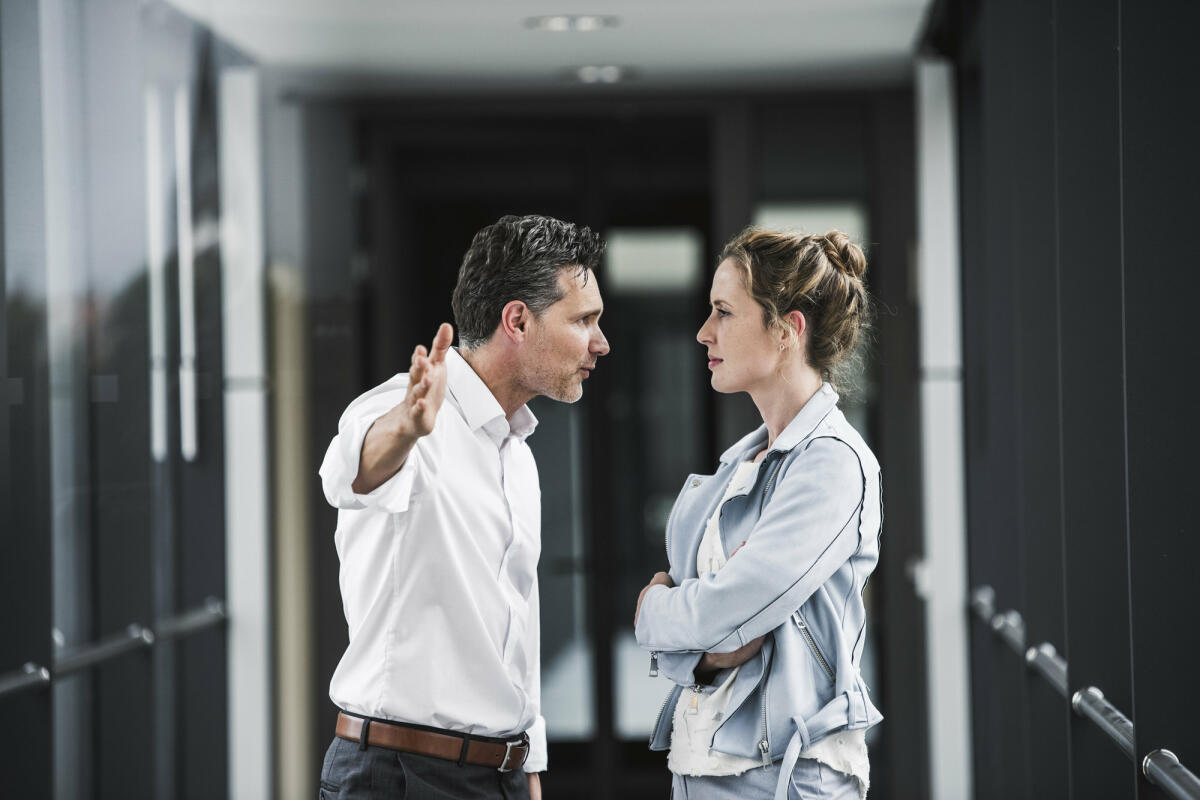 Mann und Frau streiten sich © Westend61 / Getty Images