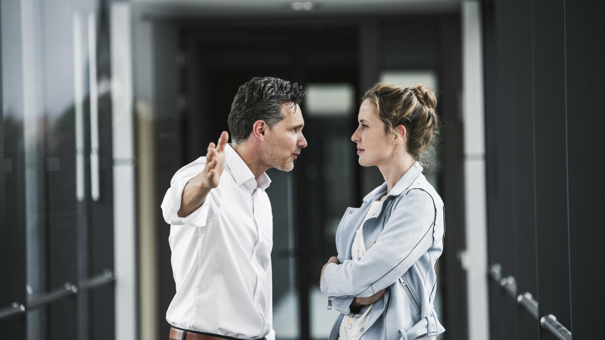 Mann und Frau streiten sich © Westend61 / Getty Images