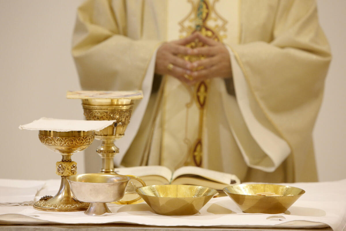 Interessierst Du Dich für Religion, Gemeinschaft und das Teilen von Hoffnung und Glauben? © Philippe Lissac / Getty Images