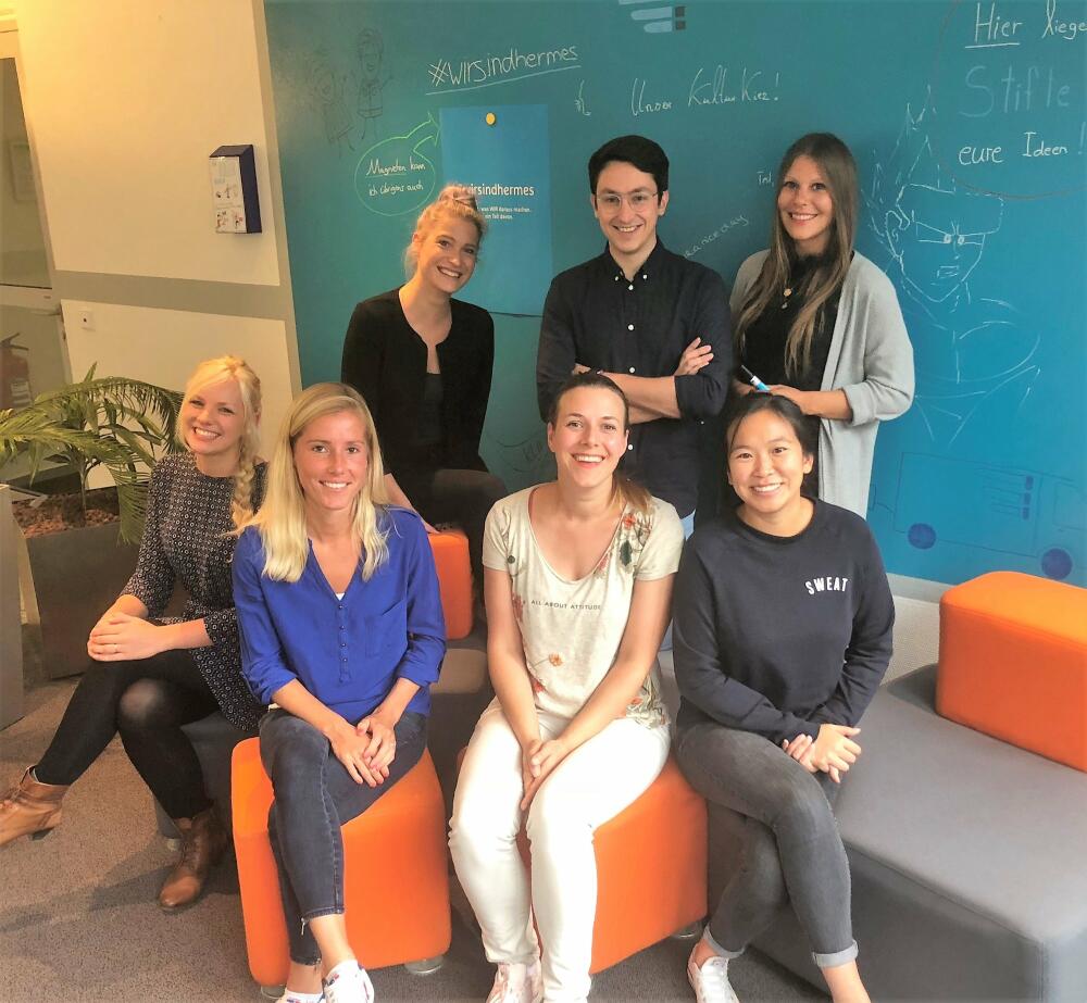 Das Recruiter-Team bei Hermes: Ann-Christin Warnholtz, Annika Schwikowski, Hanna Bernicke, Julia Dinh (unten) Katharina Dangeleit, Andres Prado-Ojea, Linda Bauch (oben) © Foto: Hermes Germany