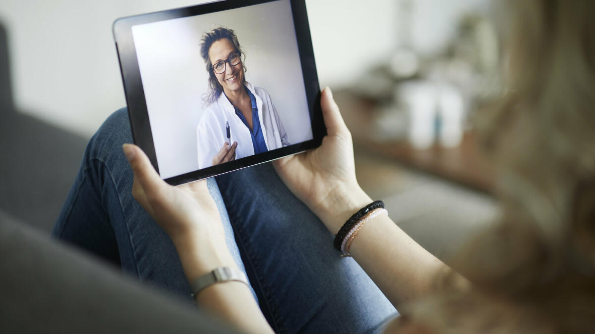 Telemedizin kann die medizinische Versorgung über die Ferne deutlich erleichtern. © Getty Images / Solskin