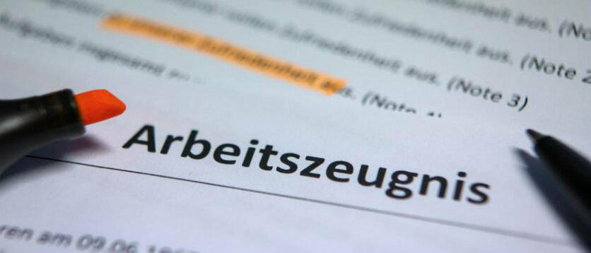 Arbeitszeugnis anfechten Ein Arbeitszeugnis behält auch im Streitfall seine ursprüngliche Datierung