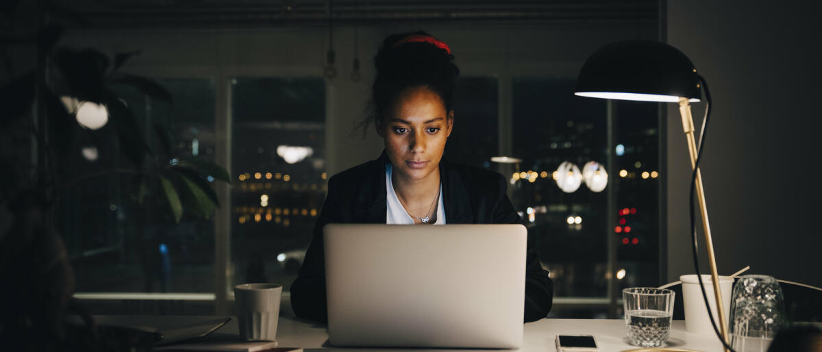 Arbeitsrecht Überstunden © Maskot / Getty Images