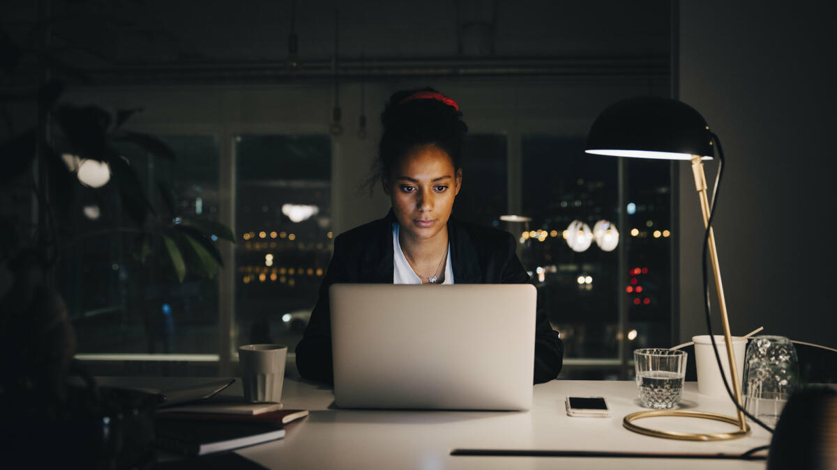 Arbeitsrecht Überstunden © Maskot / Getty Images