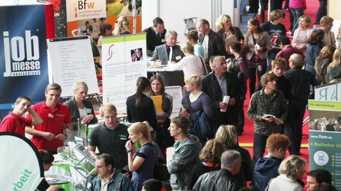 Jobmessen sind wichtige Kontaktbörsen