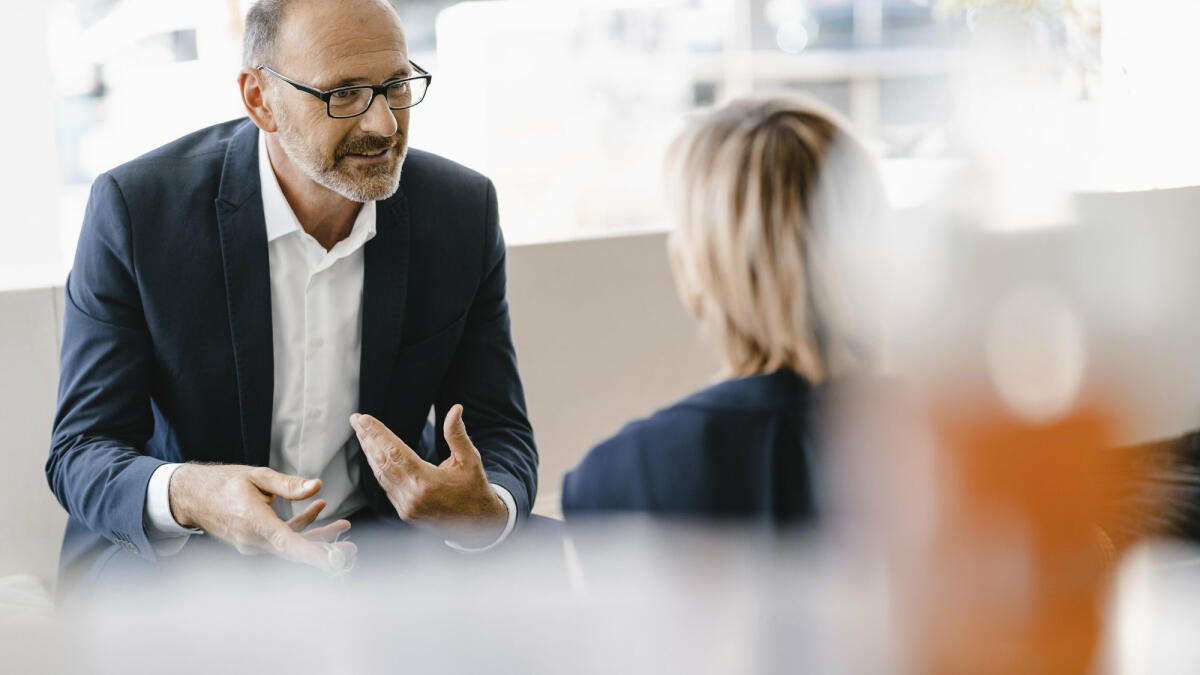 Jahresgespräch Mitarbeitergespräch © Westend61 / Getty Images